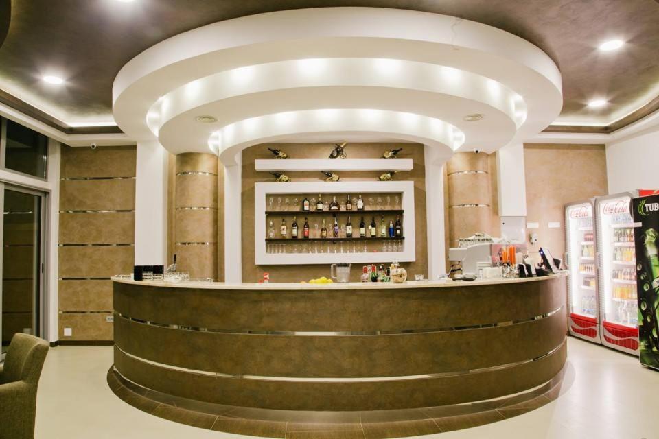 Hotel Oasis Podgorica Exterior photo